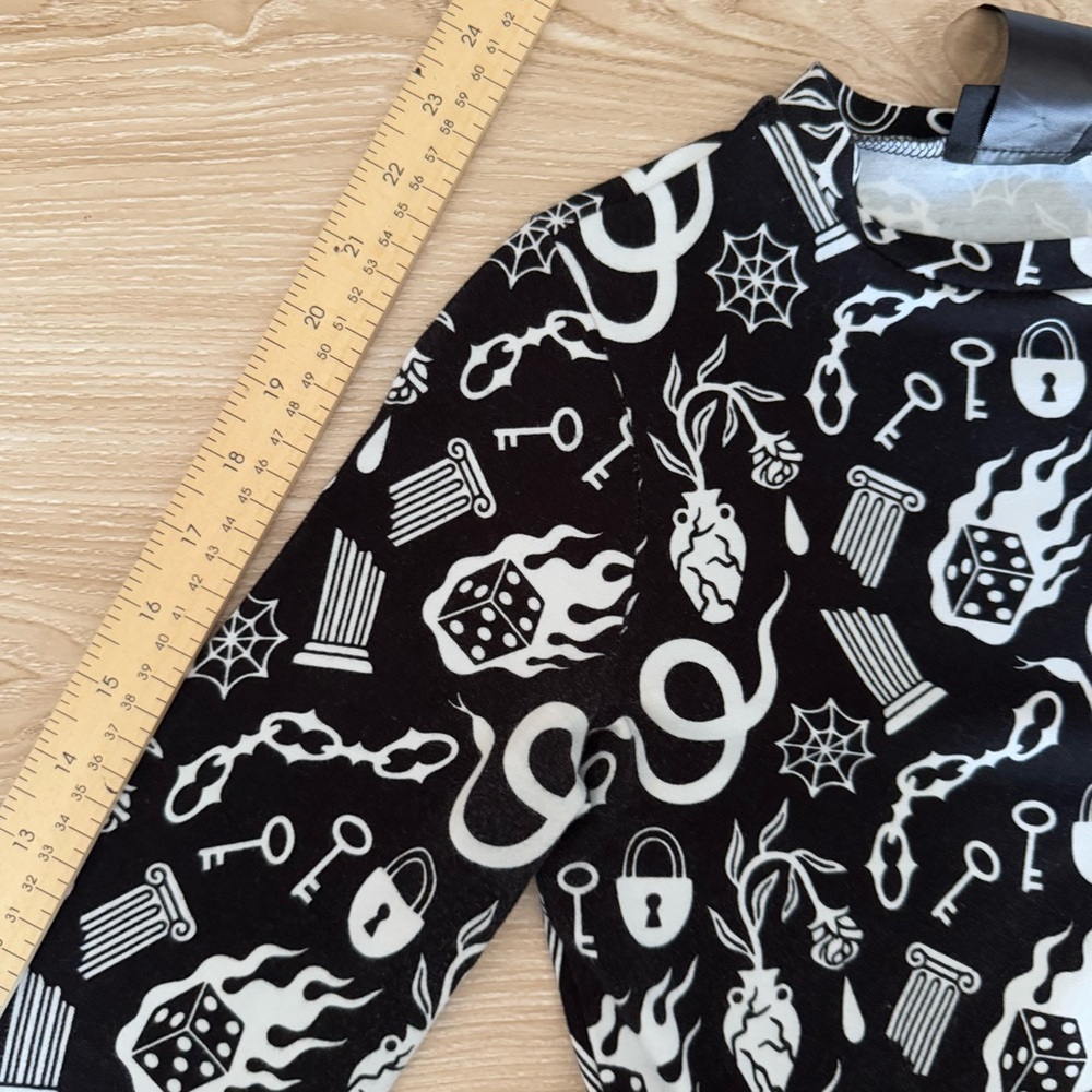 Nooworks‎ Small Ursula Mini Dress Odin Fit Flare Black White Novelty Long Sleeve - Picture 9 of 9